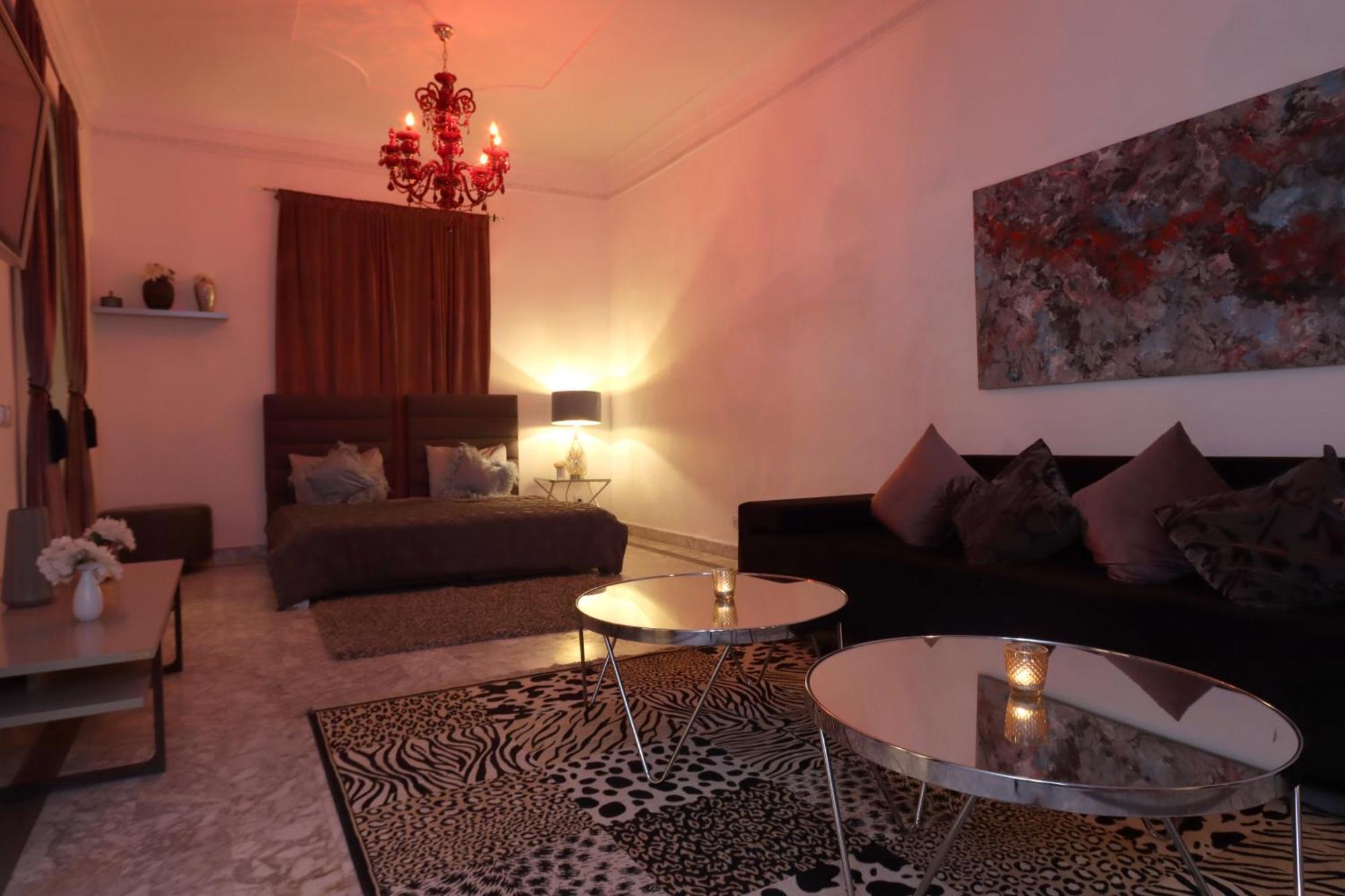 Riad-283 - 5 Chambres Avec Piscine - Marrakech Bed & Breakfast *