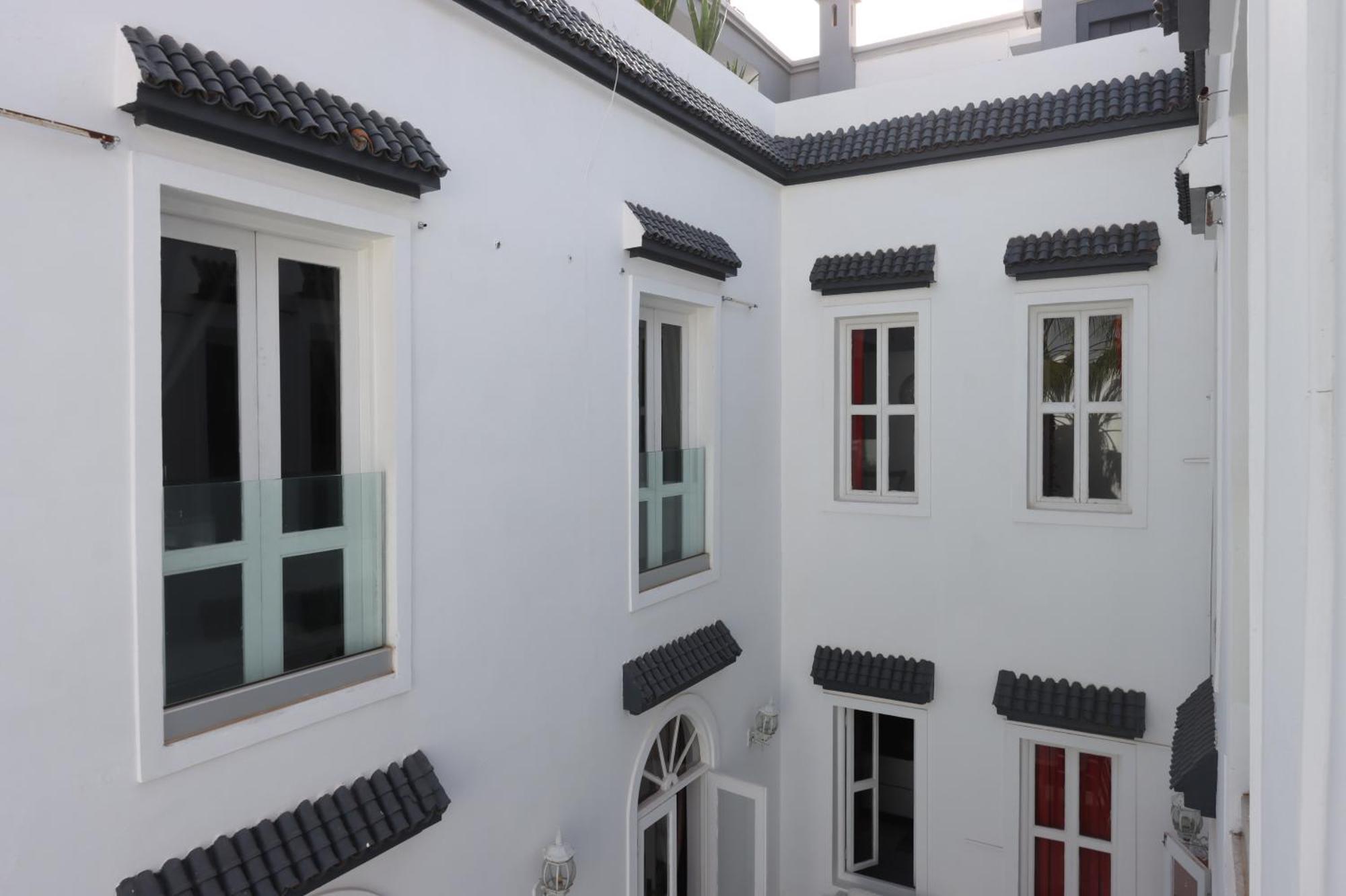 Bed & Breakfast Riad-283 - 5 Chambres Avec Piscine - Marrakech *